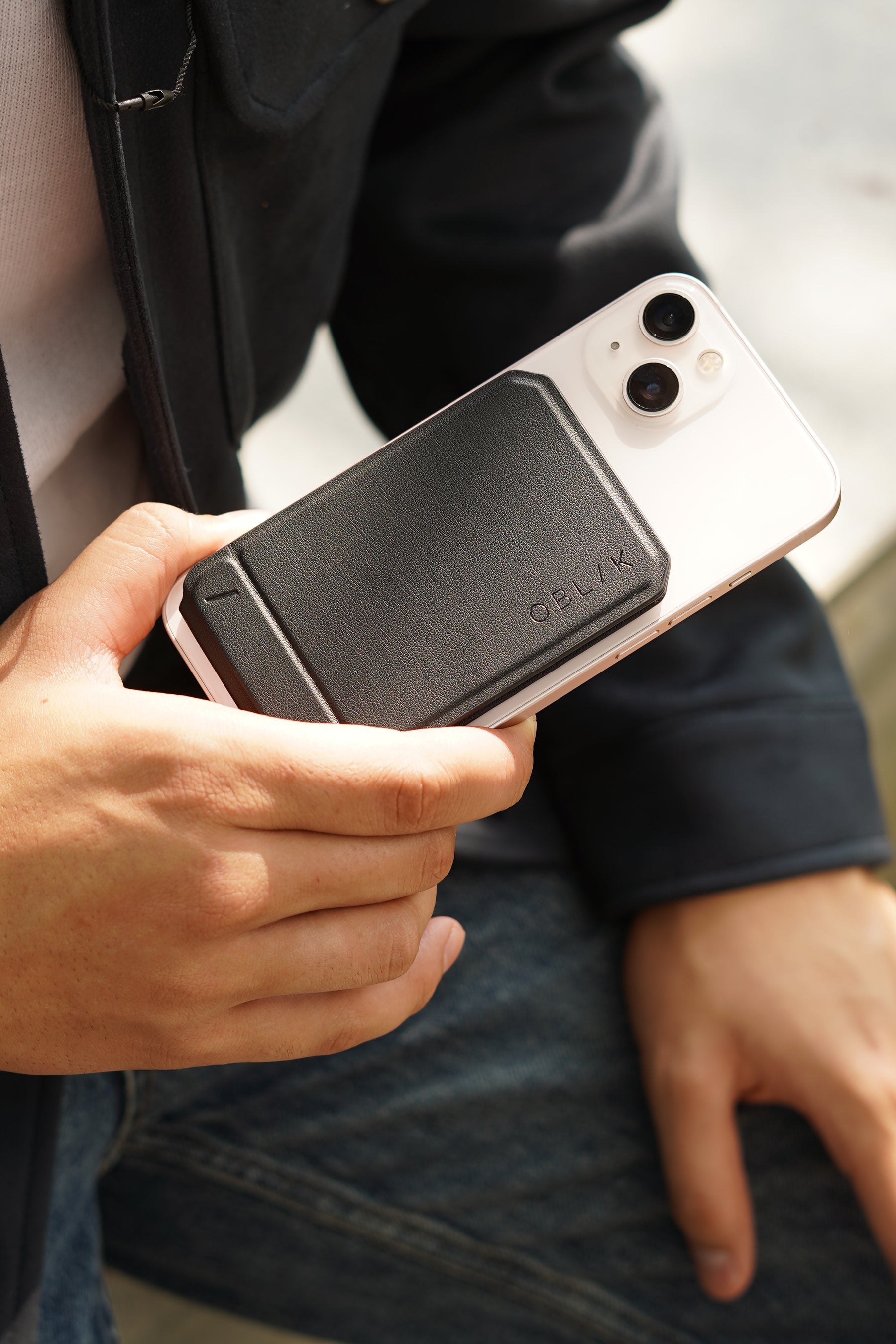 Tripod Stand and Mag-Safe Wallet